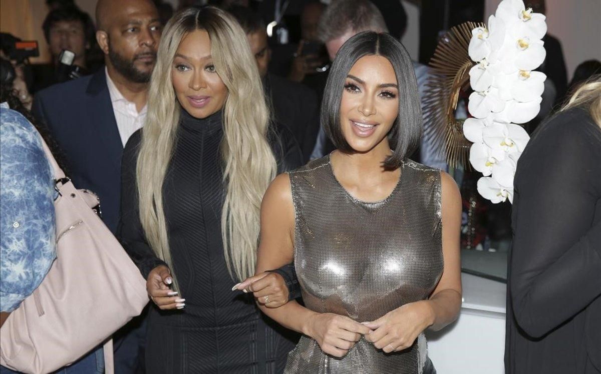 zentauroepp49806127 la la anthony  left  and kim kardashian arrive to the serena190925192917