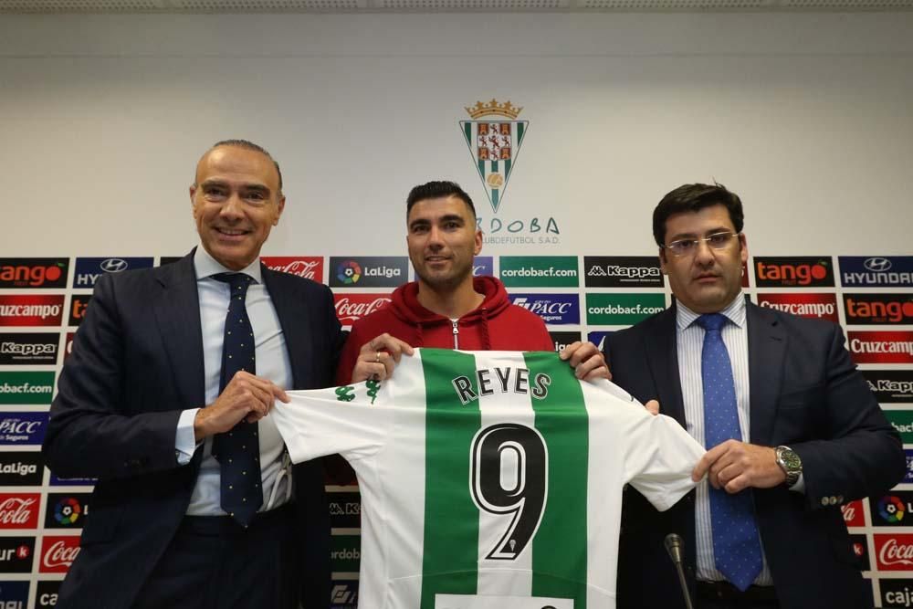 Presentación de Reyes como nuevo jugador del Córdoba.