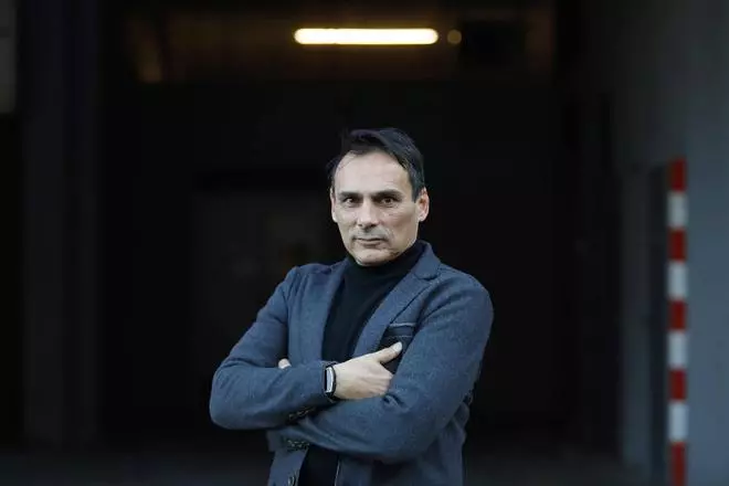Manolo Doval: «Sempre he estat rebel; des dels catorze anys que duc arracades»