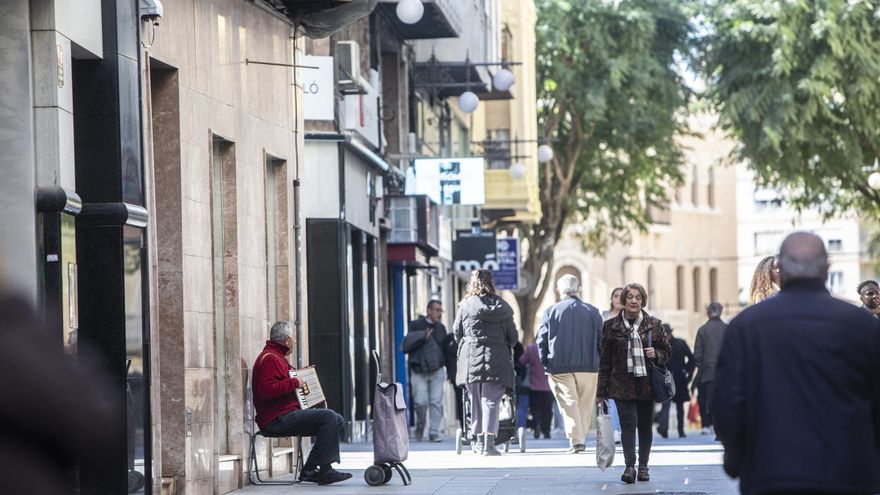 Una nueva ordenanza regulará las actividades y actuaciones en las calles de Elche
