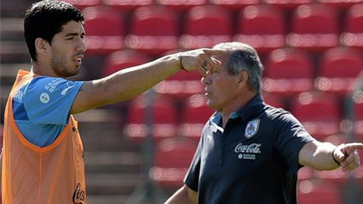 Tabárez confía ciegamente en Luis Suárez