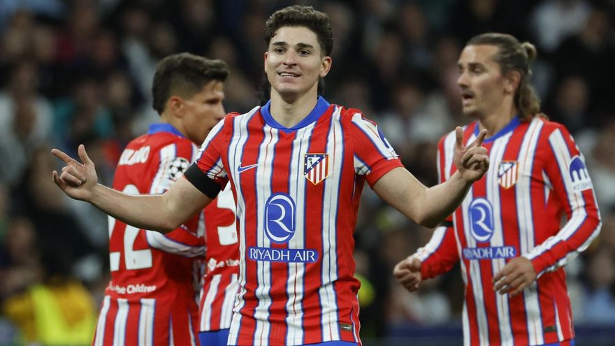 Julián Álvarez, tras marcar un gol en esta temporada.