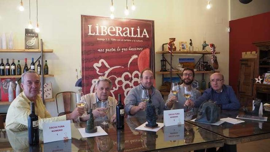 Los miembros del jurado, durante la deliberación.