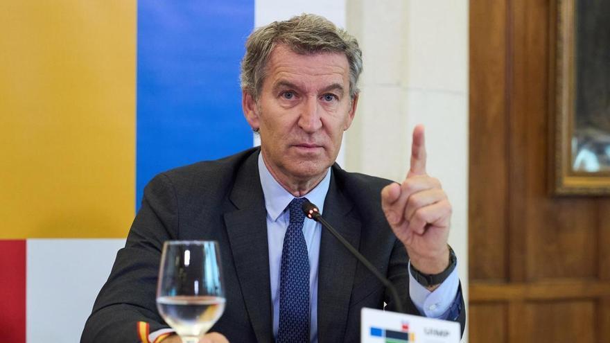 Feijóo: "Dar un pasaporte español es un acto de enorme trascendencia"