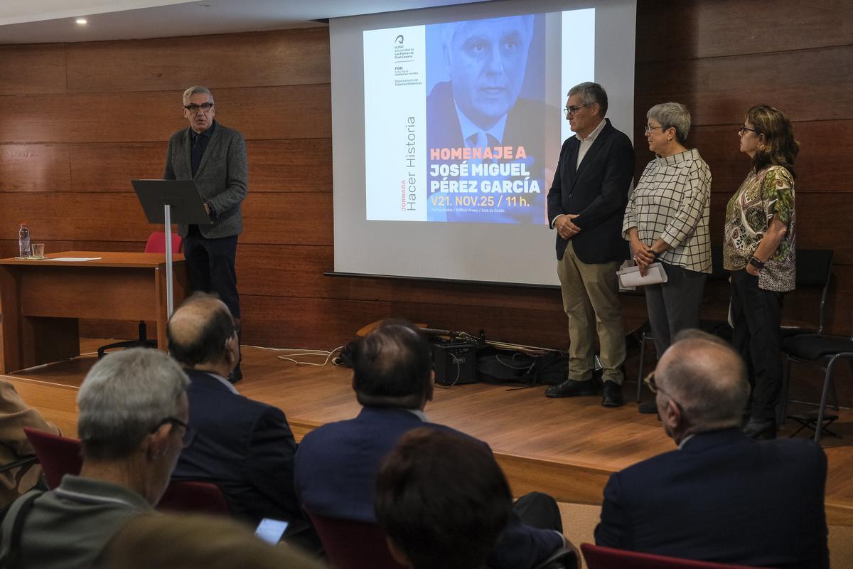 Inauguración del Aula José Miguel Pérez.