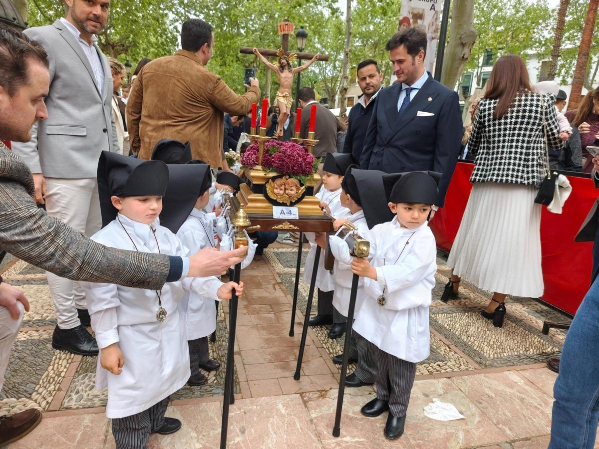 Los pequeños de Lucena y Villanueva de Córdoba disfrutan de la Semana Santa chiquita