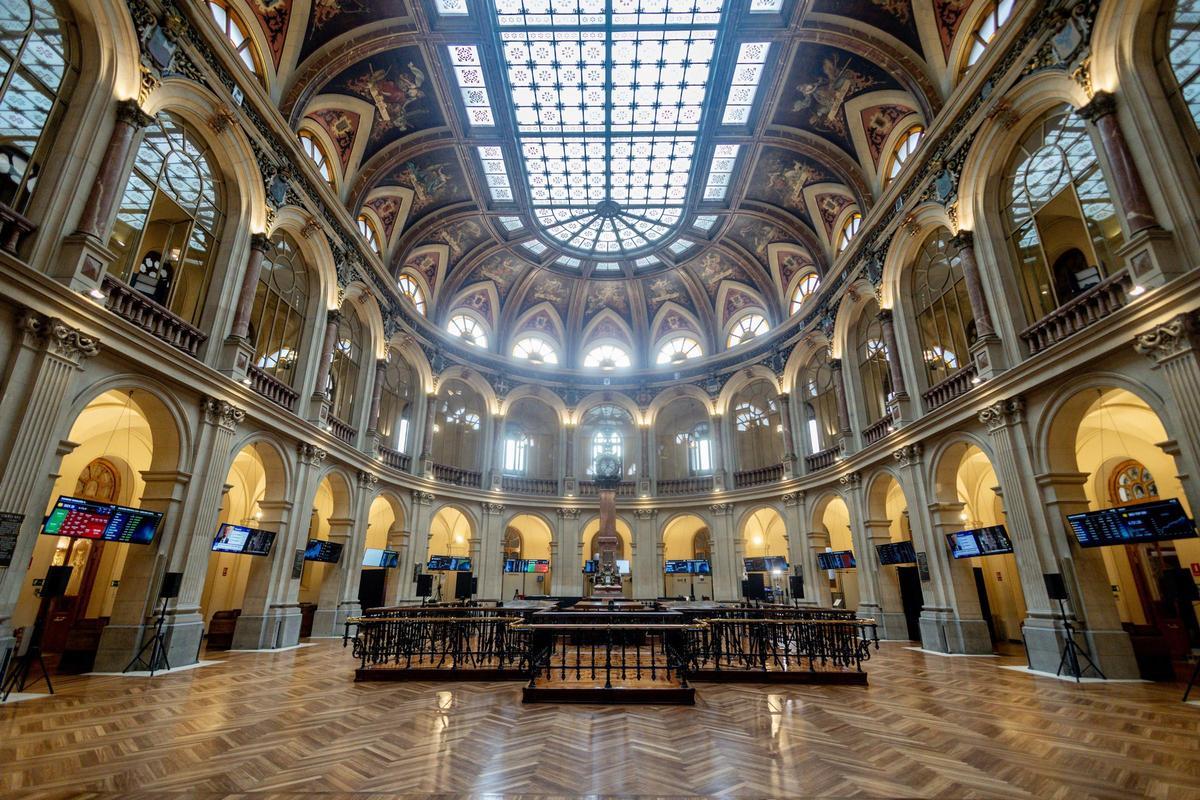 Interior del Palacio de la Bolsa de Madrid.