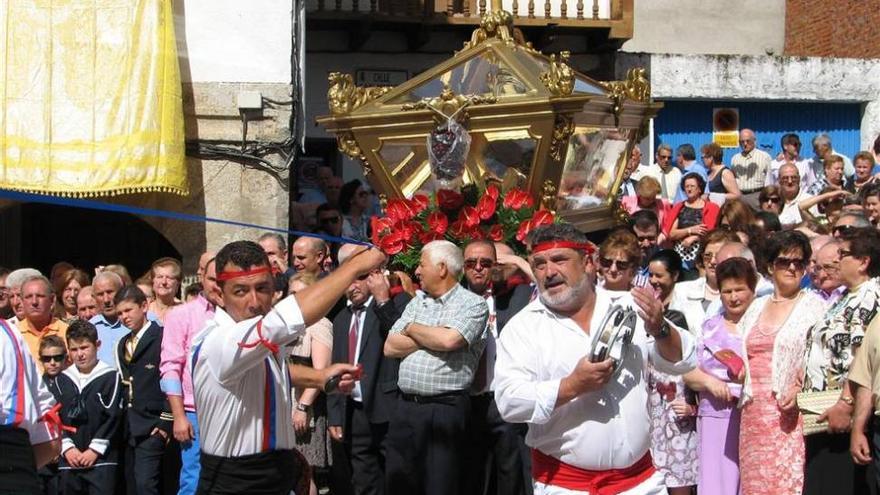 Aldeanueva inicia los actos en honor del Cristo del Sepulcro