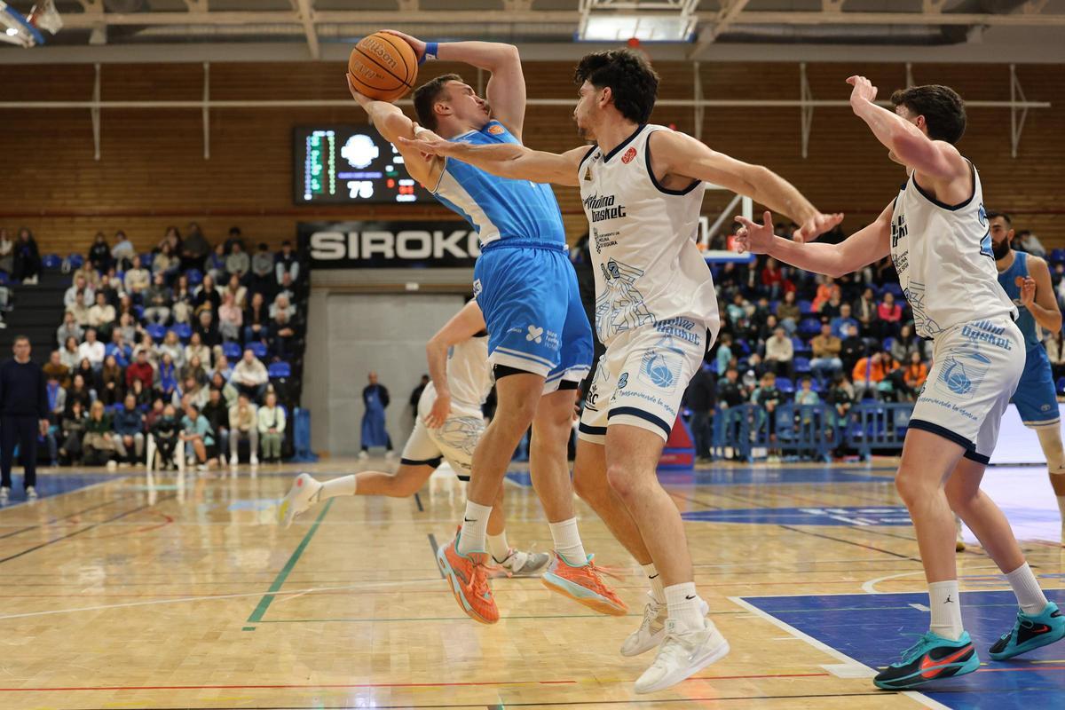 Todas las imágenes del partido de Ciudad Molina Basket.