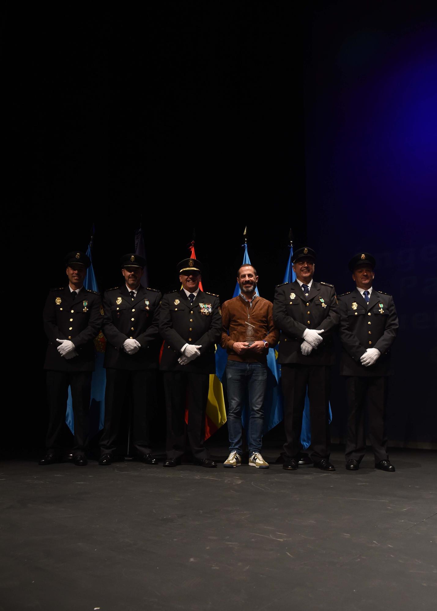 Acto entrega de los premios de la Policía Nacional por el día de los Santos Ángeles Custodios