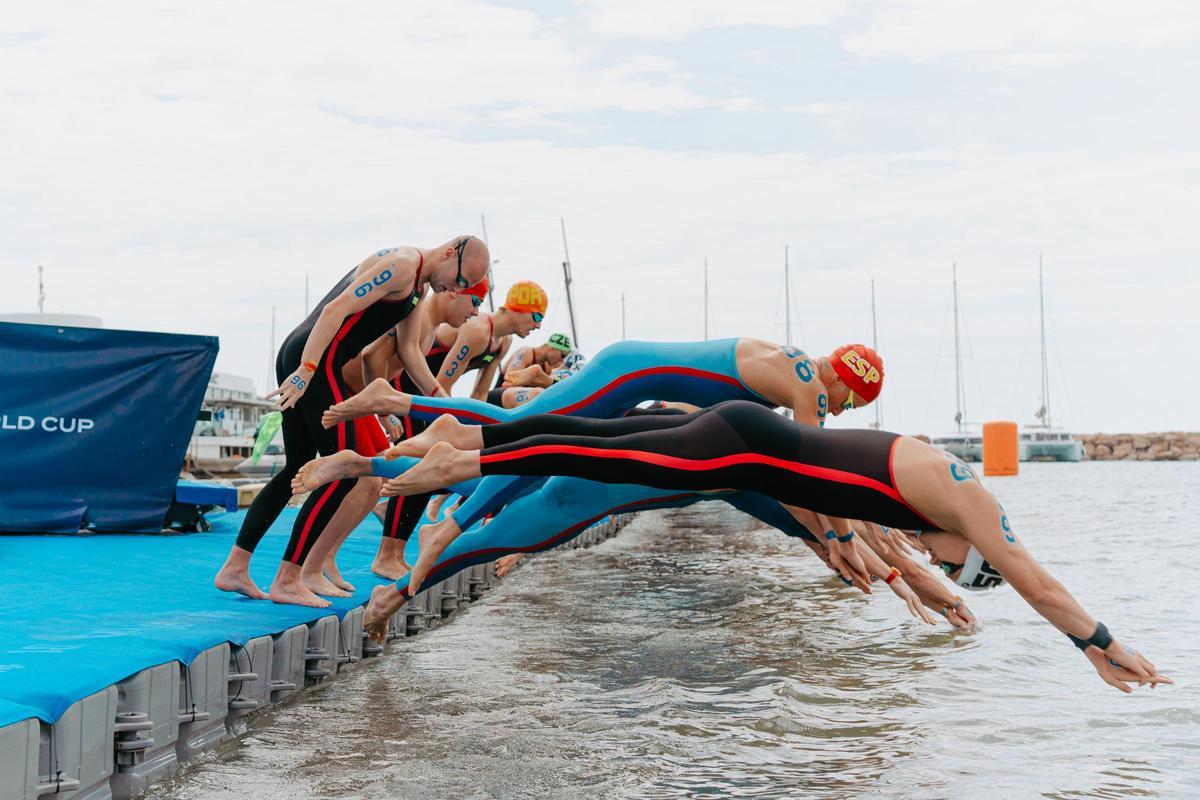 Imágenes de la Copa del Mundo de Aguas abiertas en Santa Eulària