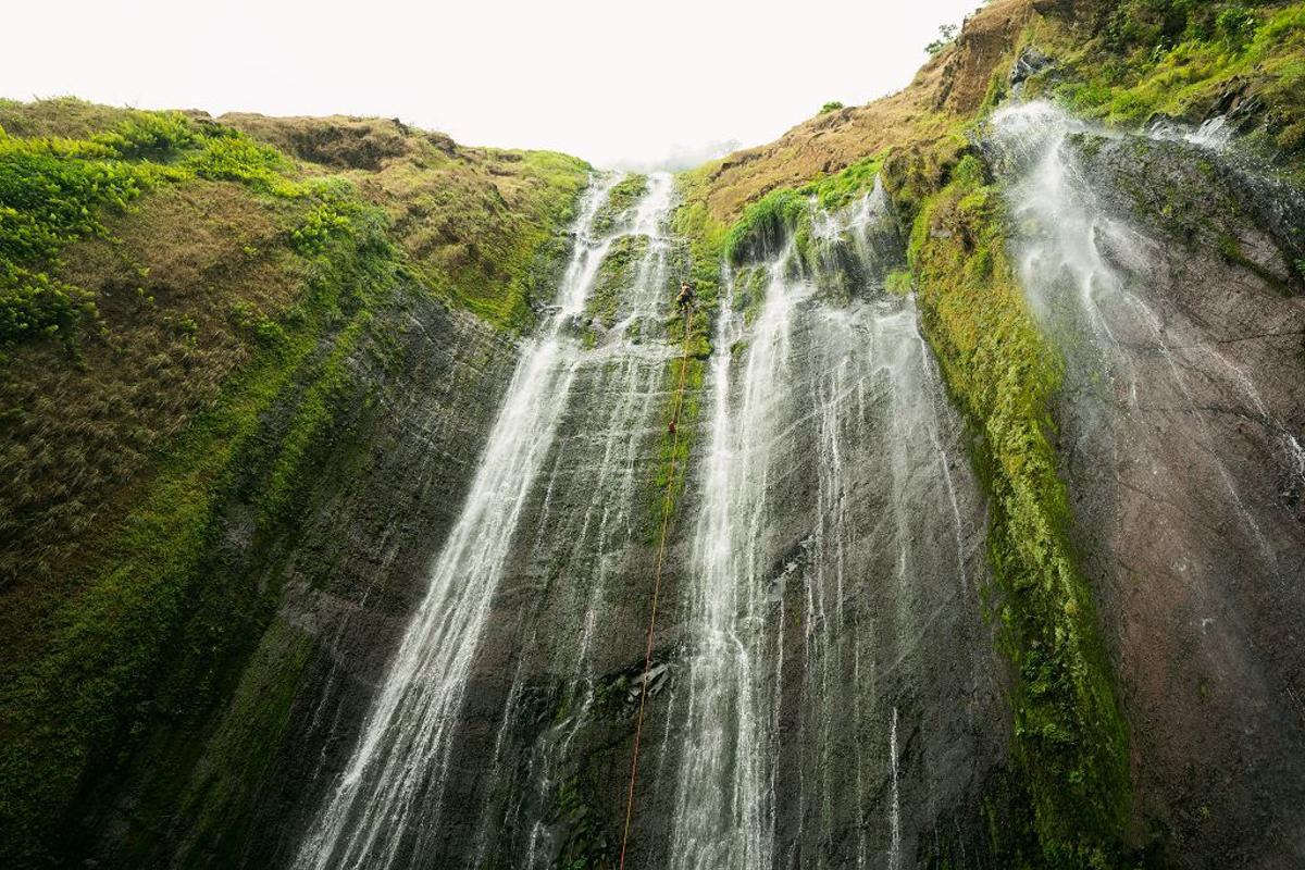 Imágenes de la aventura del grupo de murcianos que han abierto seis nuevos barranco en Guinea