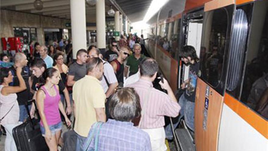 La huelga de interventores de Renfe afecta poco al servicio