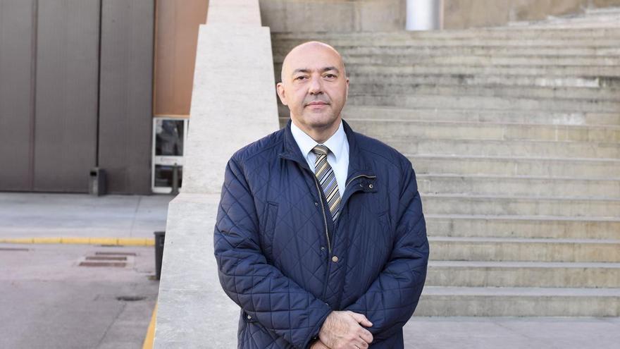 La oposición afirma que Industria necesita "mucho más" que un cambio de director - Vimarsana News
