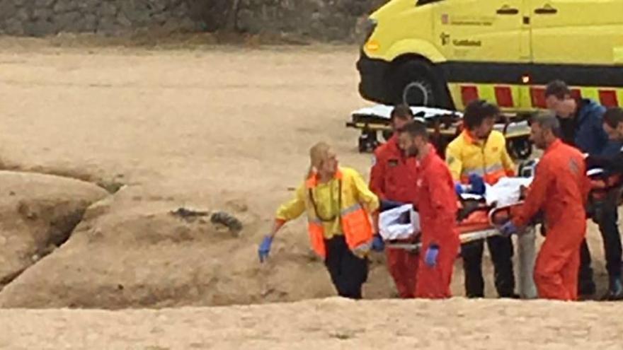 Una nena de tres anys cau des de 6 metres de la muralla de Tossa de Mar