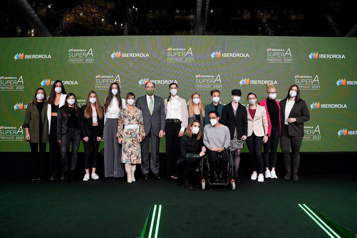 Sis projectes esportius relacionats amb dones i nenes es faran realitat gràcies als Premis Iberdrola SuperA Sis projectes esportius relacionats amb dones i nenes es faran realitat gràcies als Premis Iberdrola SuperA
