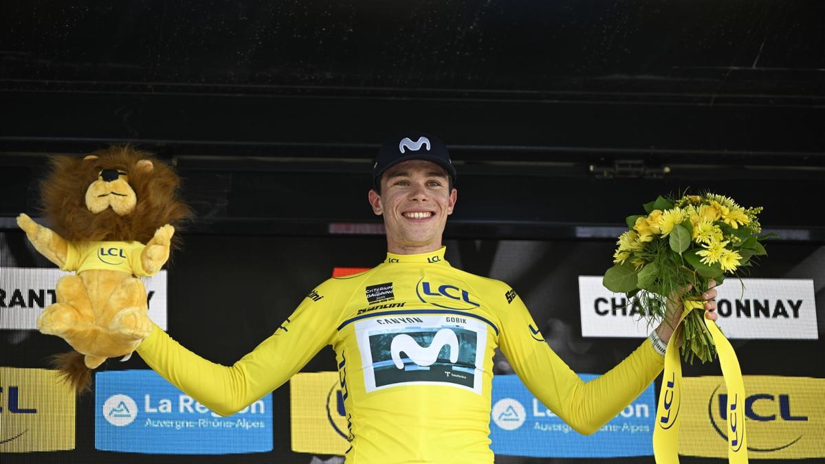 Iván Romeo, con el jersey amarillo.