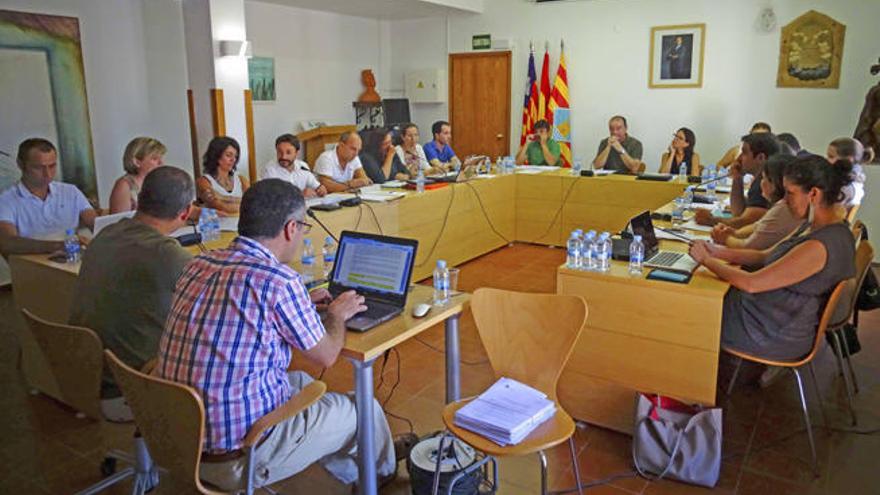 Un momento del pleno ordinario del Consell de Formentera.