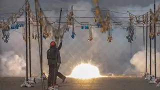 En directo, la mascletà de Fallas del 13 de marzo en València: Pirotecnia Vulcano dispara más de 214 kg de pólvora