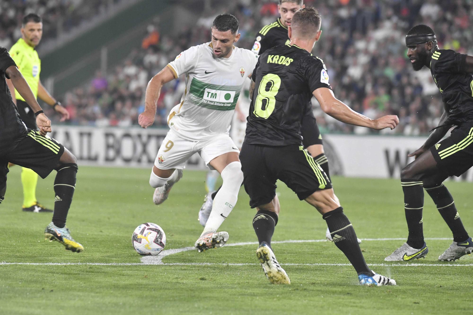 ¿Estuviste en el Martínez Valero? Aquí las mejores imágenes del Elche - Real Madrid