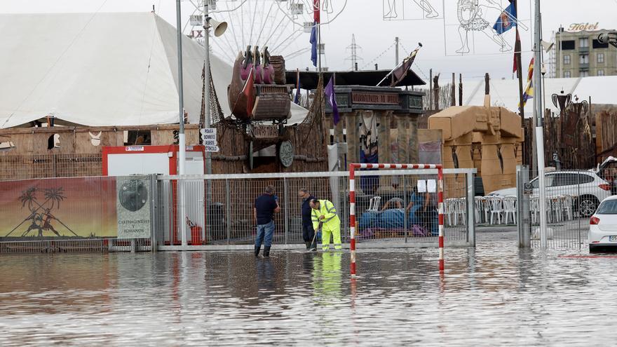 La lluvia obliga a desalojar el campamento de Carthagineses y Romanos