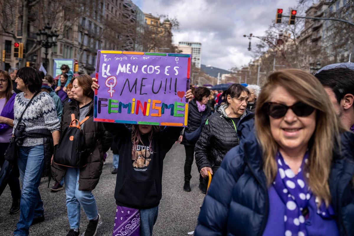 El feminismo toma las calles de Barcelona por el 8M