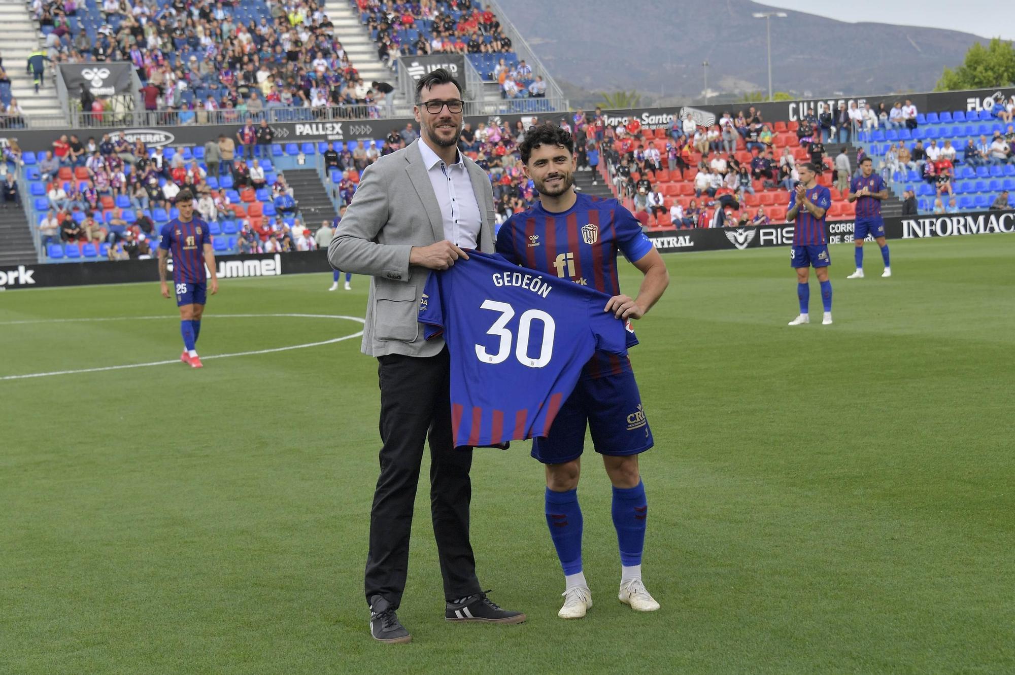 El Eldense salva el primer ‘match ball’ (1-0)