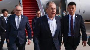 El ministro de Exteriores ruso, Serguéi Lavrov, a su llegada a Pekín.