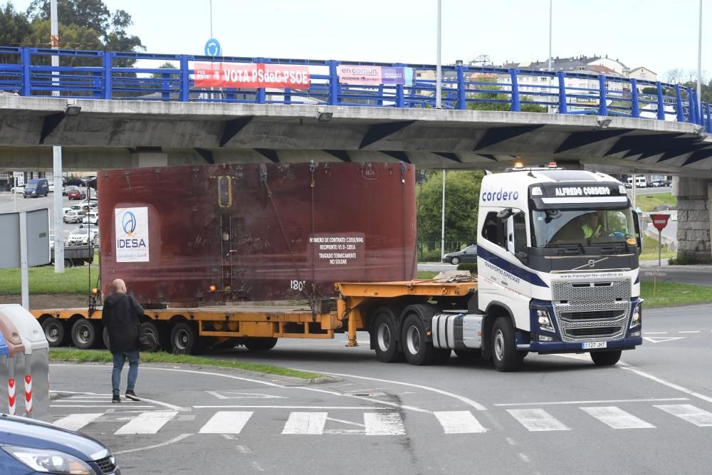 La refinería recibe dos piezas para una parada