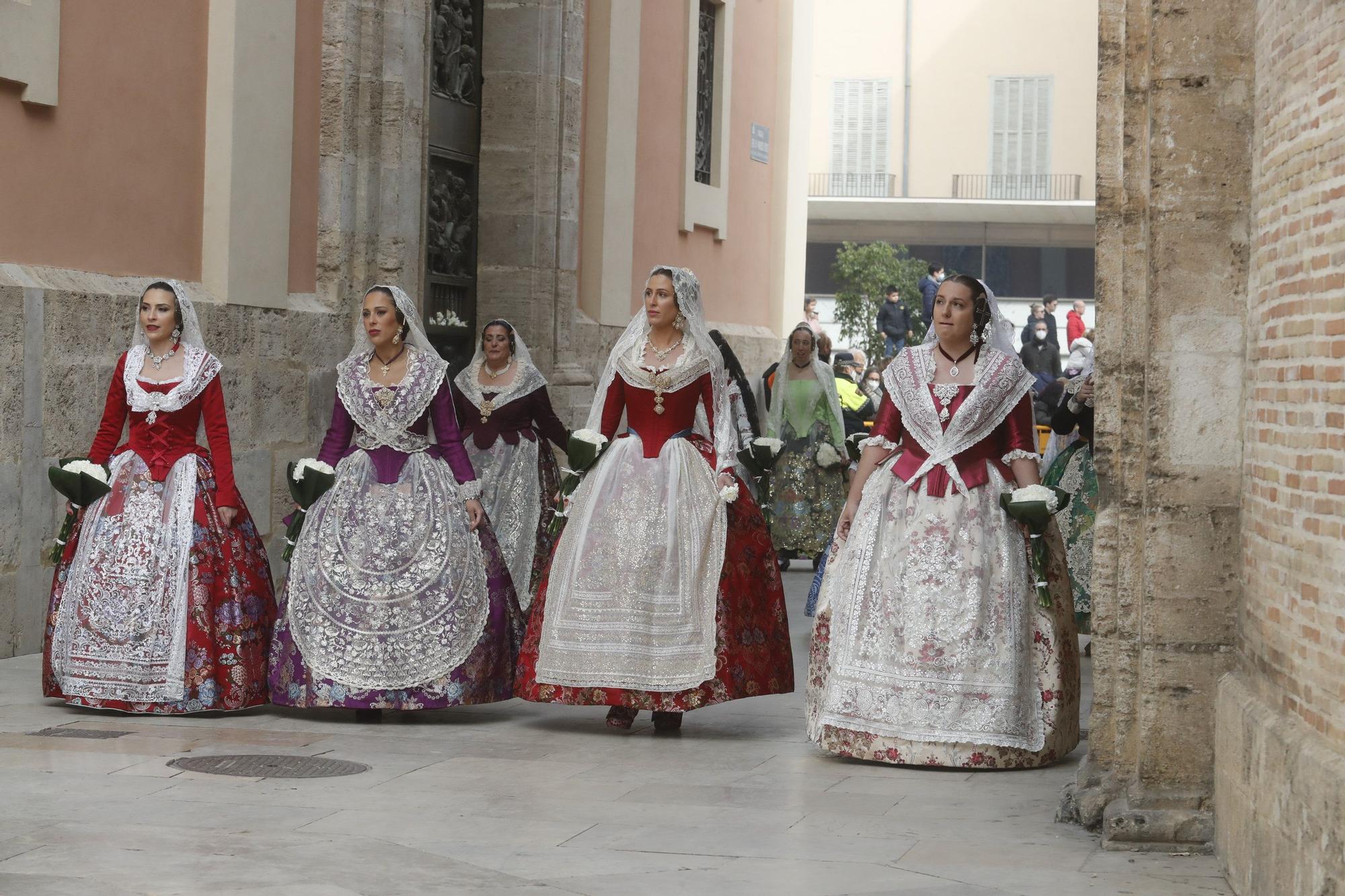 Búscate en el segundo día de ofrenda por la calle de la Paz (entre las 15:30 a las 17:00 horas)