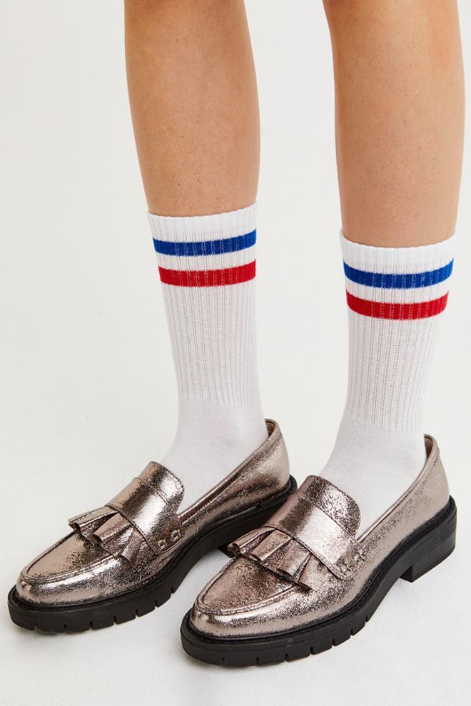 Disfraces fáciles para chica en Halloween: calcetines de Pull & Bear