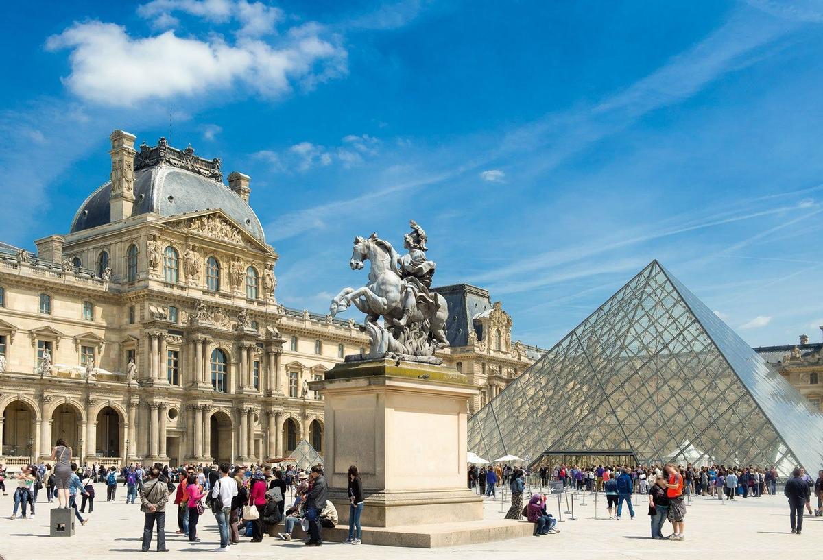 Galería Carrousel (bajo el Louvre)