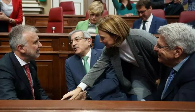 El 'pacto de las flores', sin mayoría