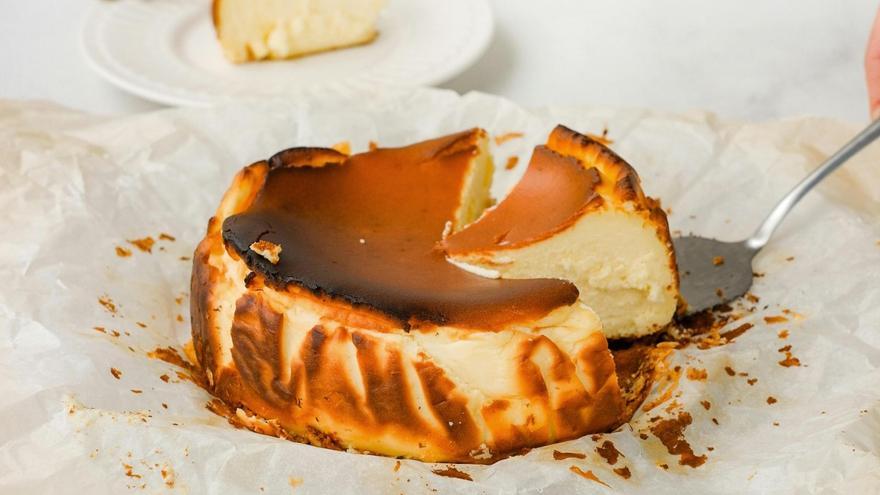 Así es la receta de la tarta de queso a la gallega: con productos locales y un sabor inigualable