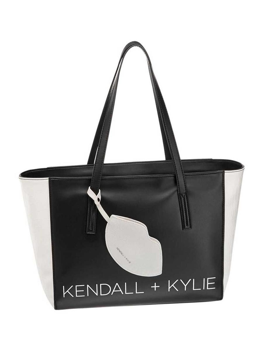 Bolso shopper con labio gigante de Kendall+Kylie Jenner para Deichmann. (Precio: 29, 90 euros)