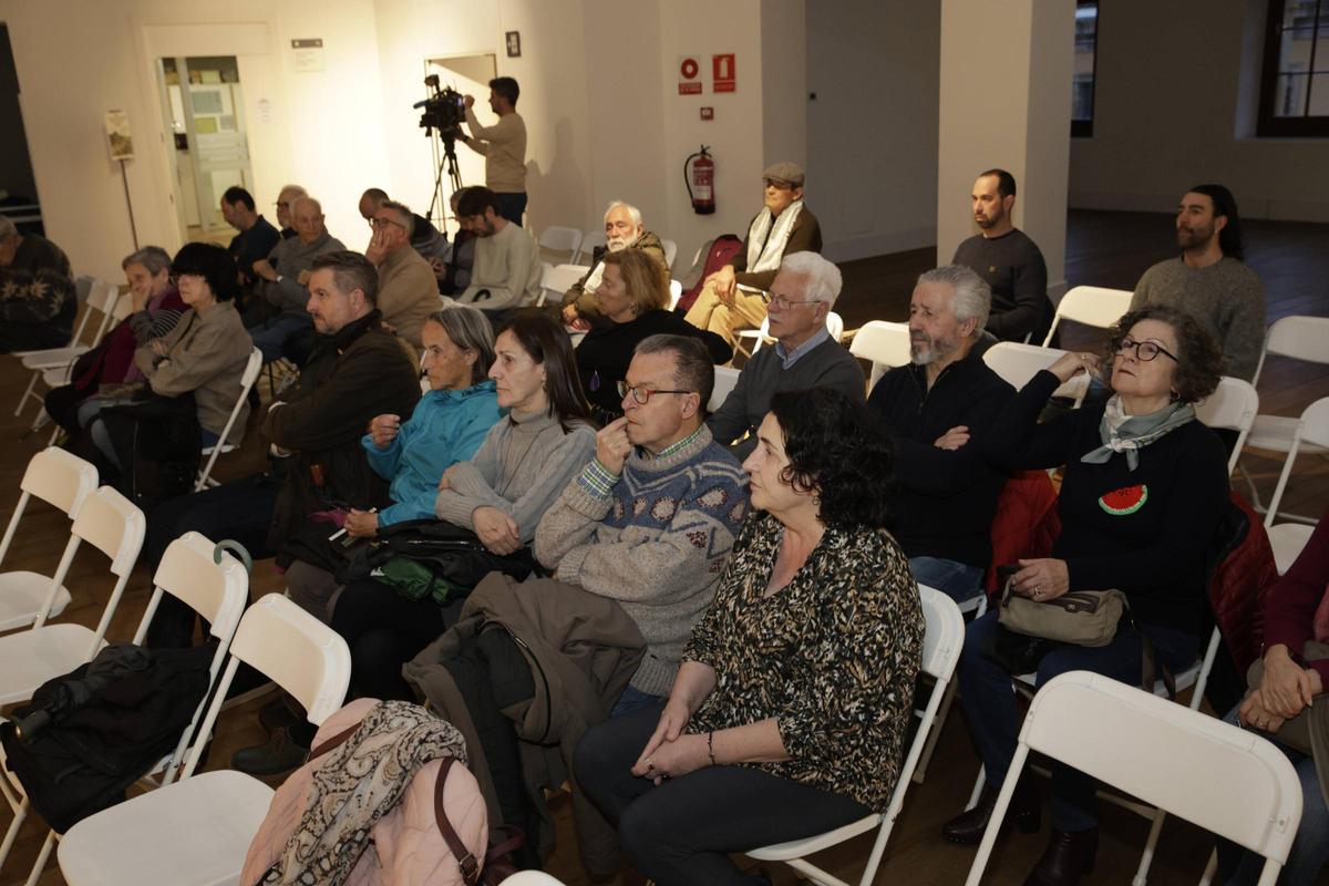 Asistentes a la presentación del libro.