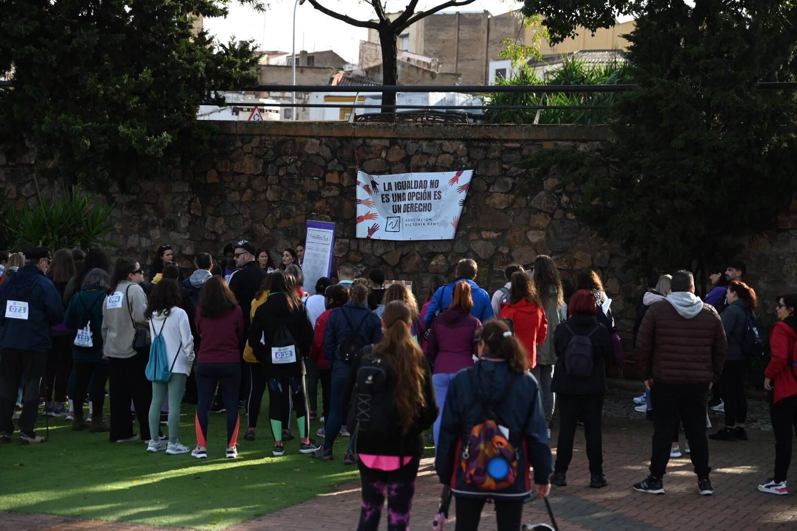 4ª Marcha ‘Badajoz en marcha, por ellas’ de la Asociación Victoria Kent en Badajoz
