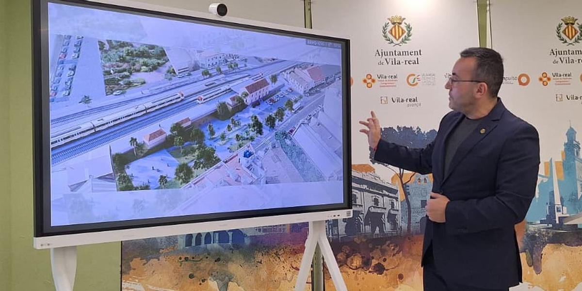El alcalde de Vila-real, José Benlloch, explica la intervención que se contempla en el protocolo que avala el proyecto de permeabilización de la vía del tren.
