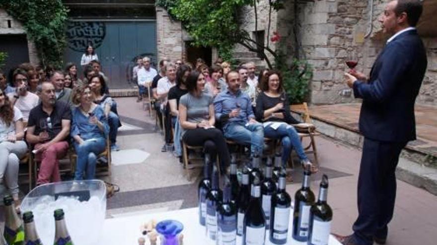 El tast de vins del Celler Peralada, ahir, al Museu dels Jueus.