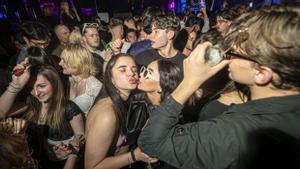 Gresques nocturnes per  l’‘spring break’ | + ELPERIODICO.CAT /CA/FOTOS/