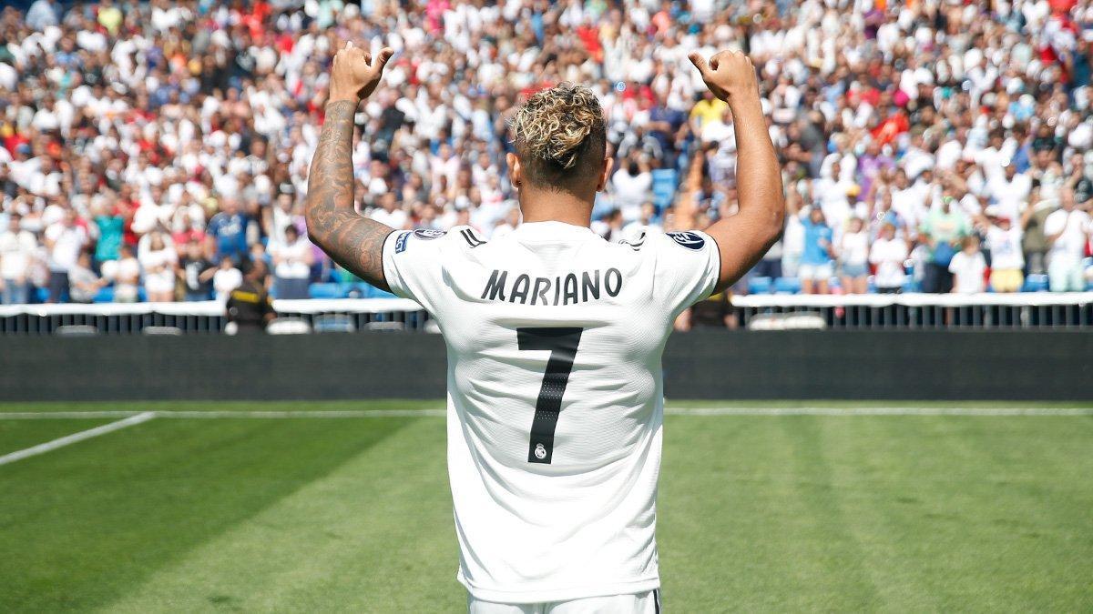 Mariano Díaz, en su presentación con el Real Madrid