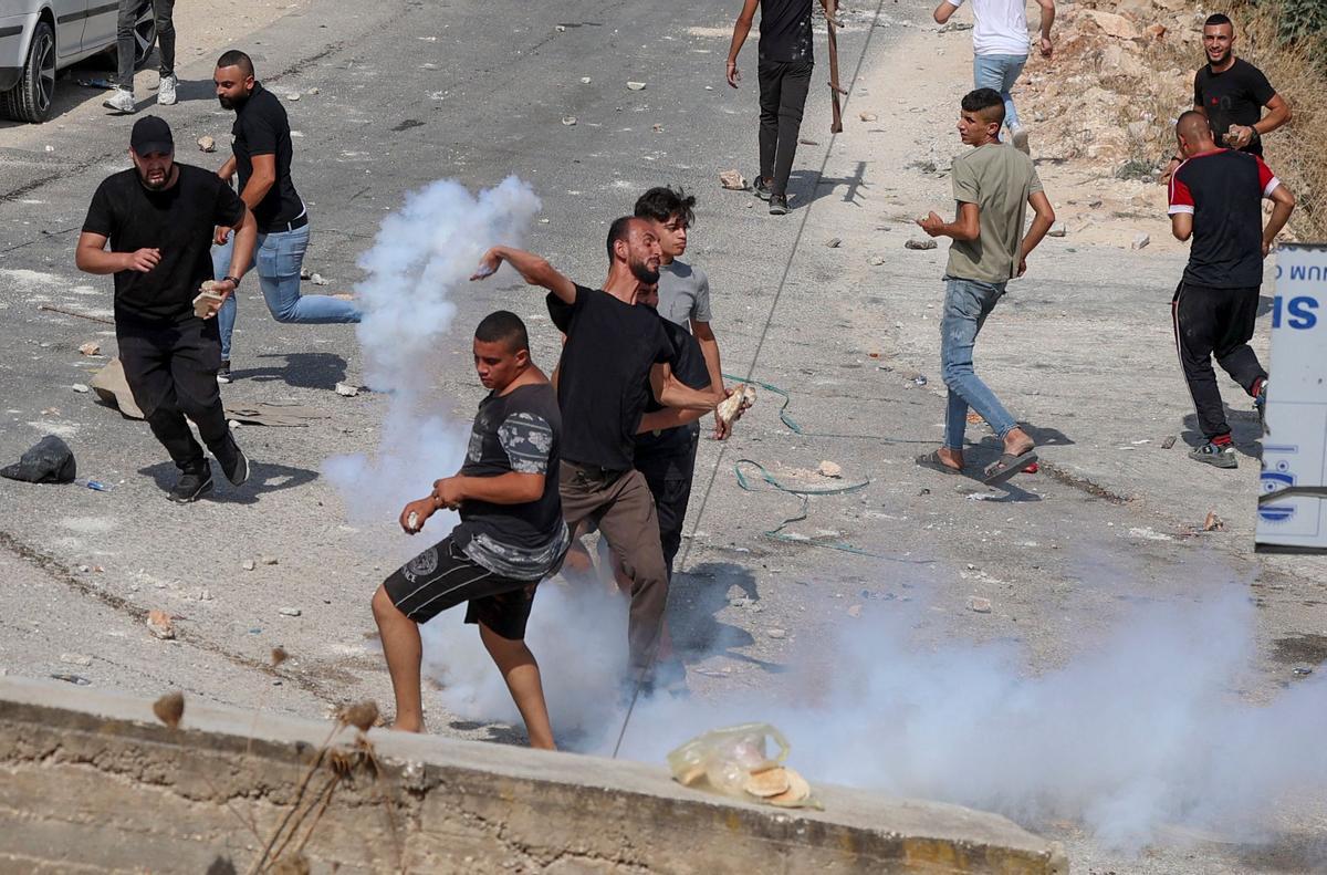 Varios israelíes heridos por disparos en Nablus, Cisjordania