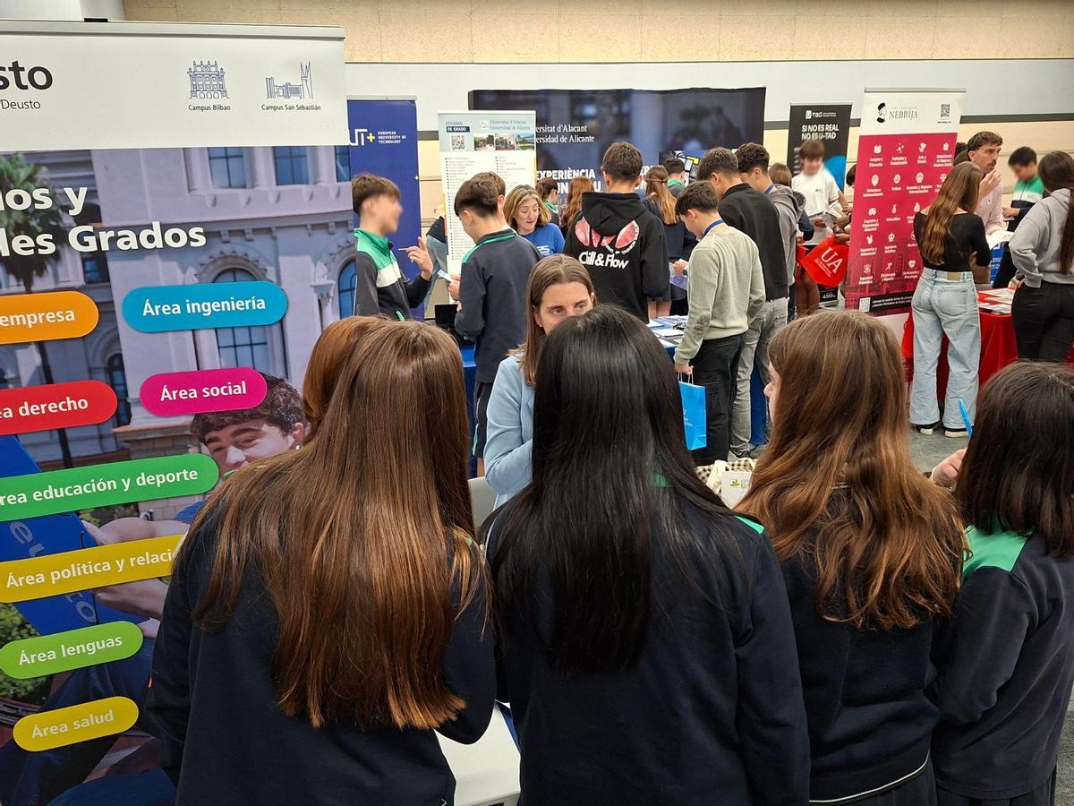 Feria de Universidades impulsada por Elis