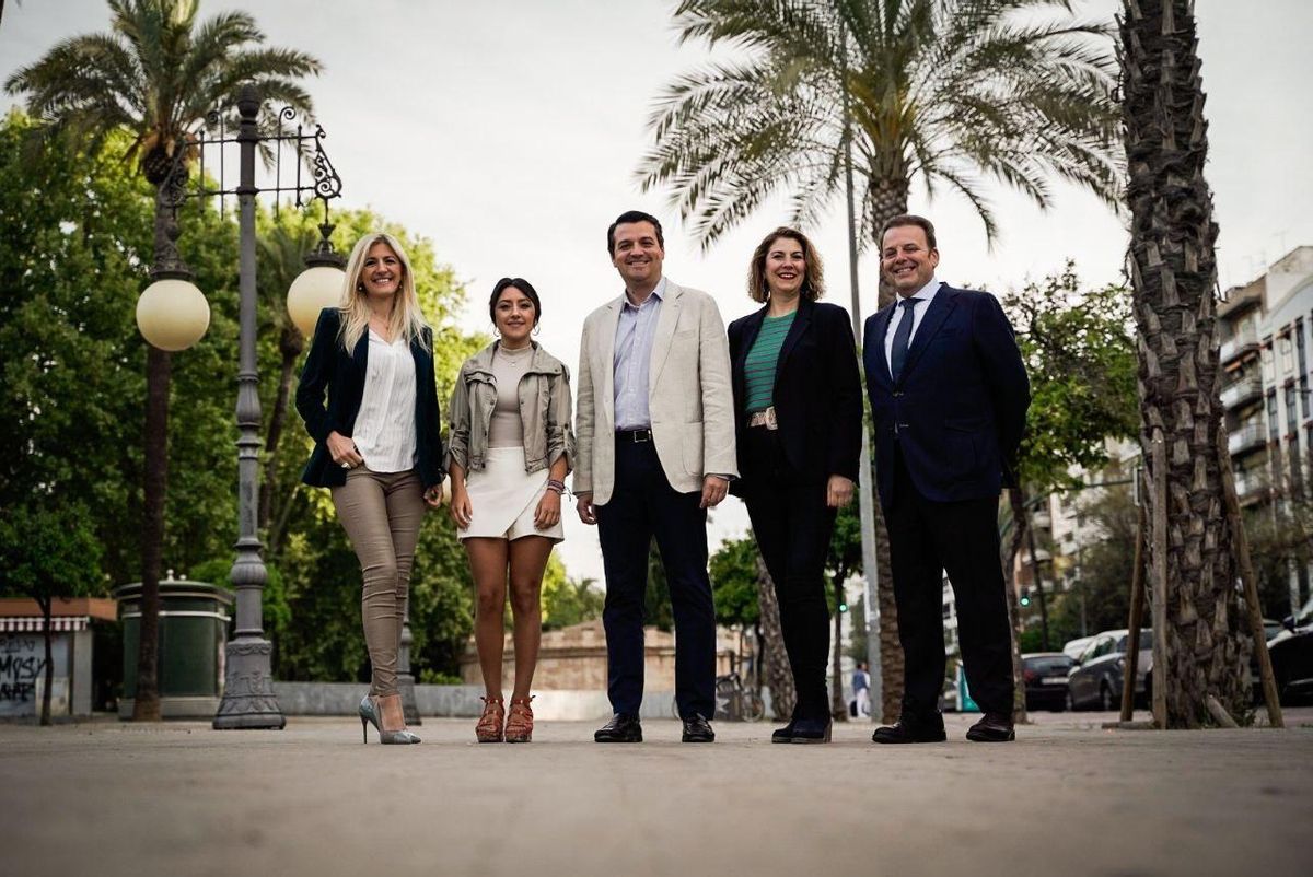 Lourdes Morales, Cintia Bustos, José María Bellido, Eva Contador y Julián Urbano.