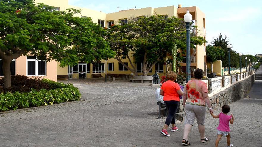 &quot;Nos quitábamos hasta de comer por pagar la residencia de mi madre&quot;