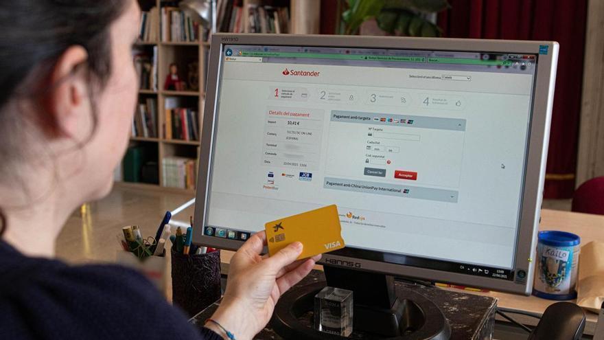 El 58 % de los alicantinos ya compra a través de internet