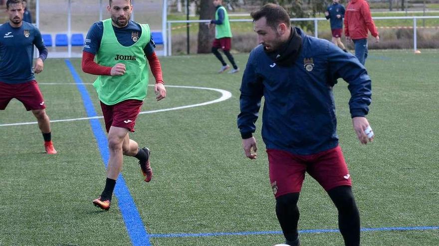 David Añón pudo completar buena parte de los entrenamientos esta semana. // Rafa Vázquez