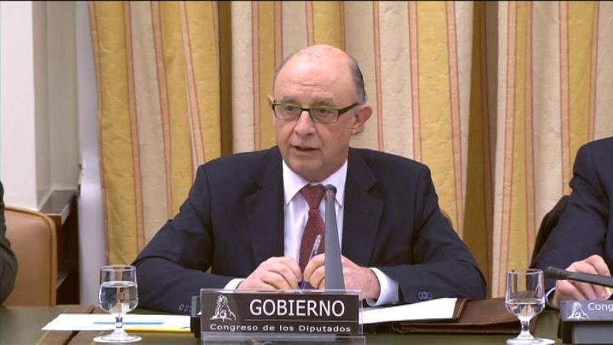 Montoro advierte de que 2017 será un año "difícil"