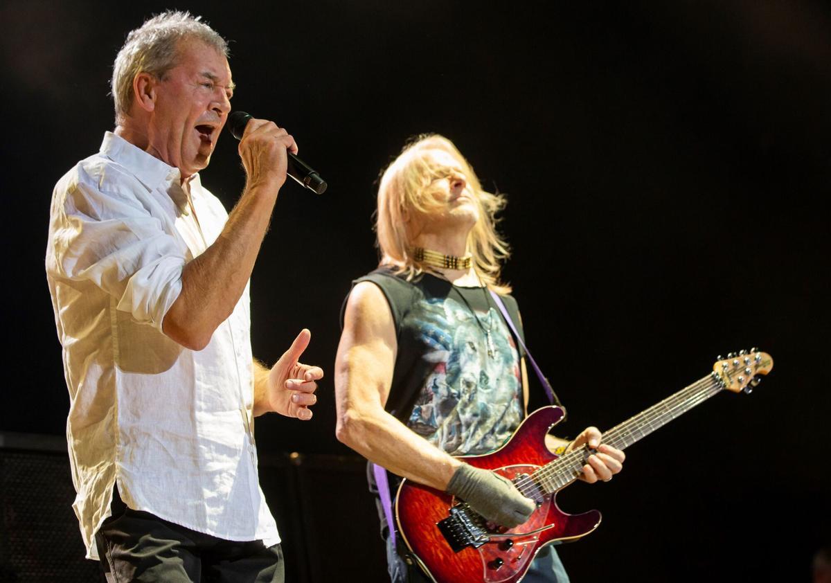 Ian Gillan y Steve Morse, en un concierto en 2019