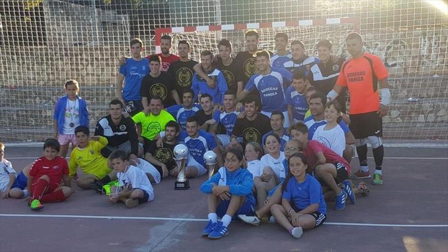 Villanueva recauda más de 4.000 euros en el torneo solidario